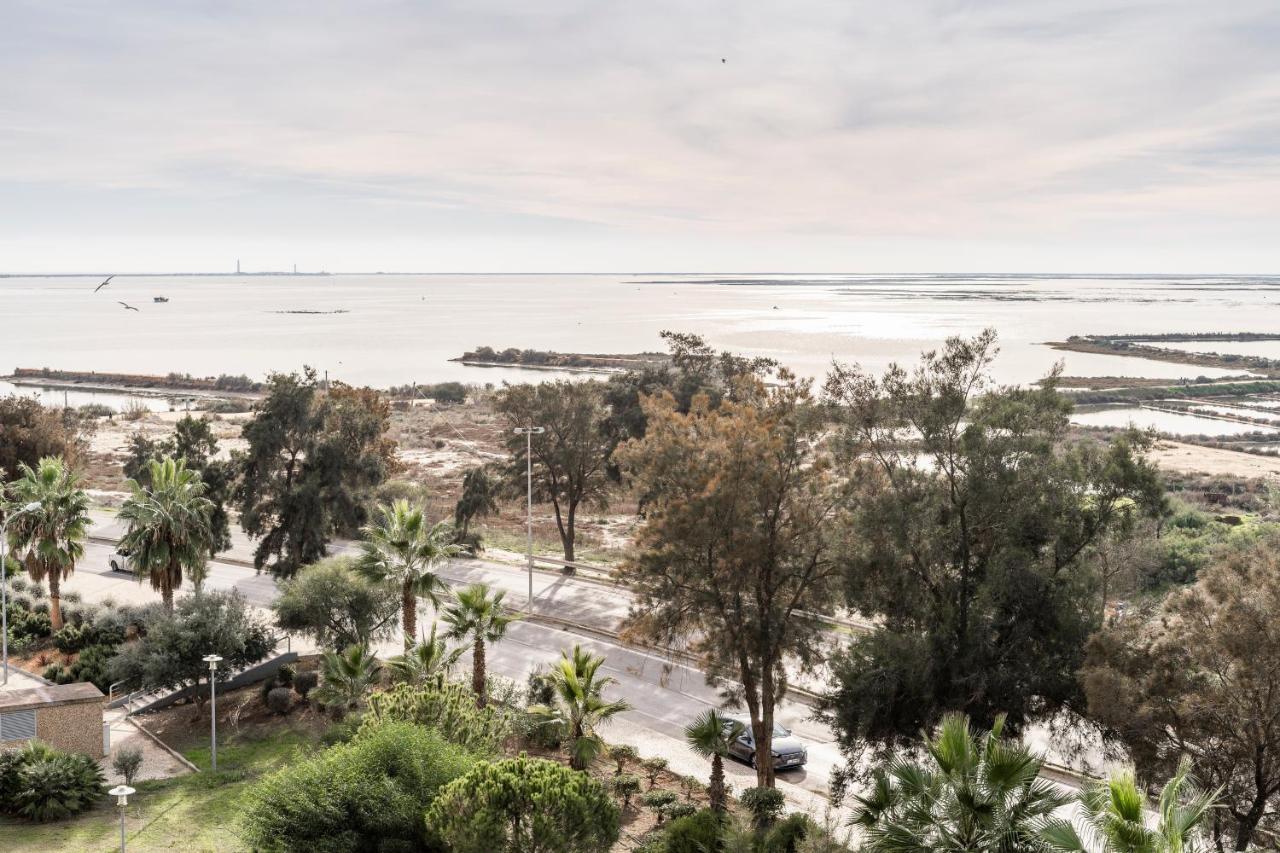 Oceanfront: Luxury Spectacular Sea Views And Pool Lägenhet Olhão Exteriör bild
